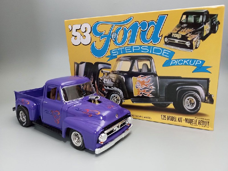 MPC 1/25 1953 Ford Pickup Flip-Nose